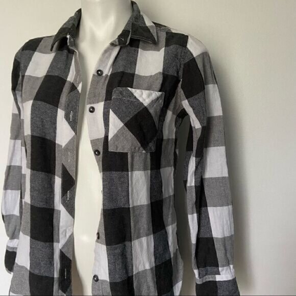 Woolrich Buffalo Check Plaid Button Down - Picture 8 of 10
